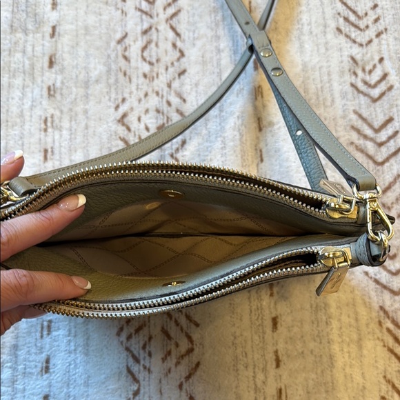 Michael Kors Olive Green Crossbody Bag - Picture 6 of 7